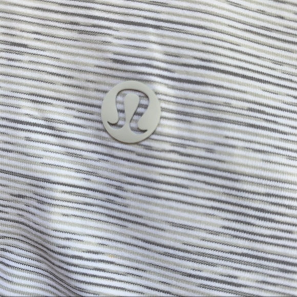 On the fly skirt lululemon WSNB wee are from space - Picture 4 of 4